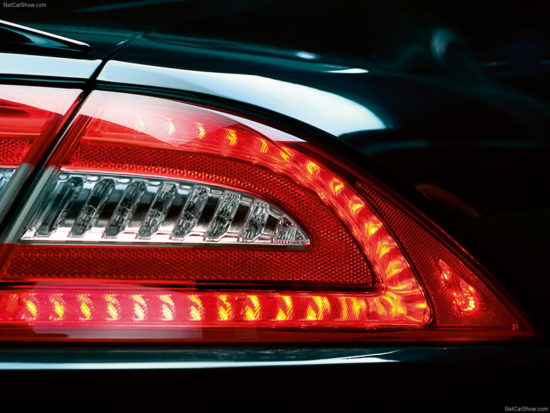 Illustration for article titled 2010 Jaguar XKR: 510 HP Pussycat Kills Even Faster